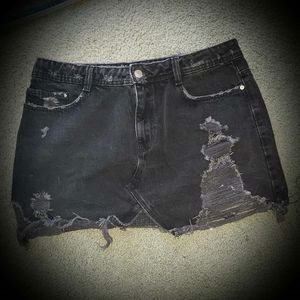 Distressed zara skirt